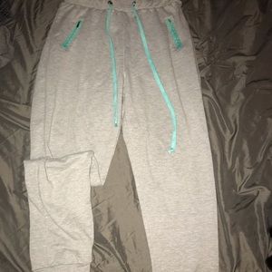 Women’s joggers